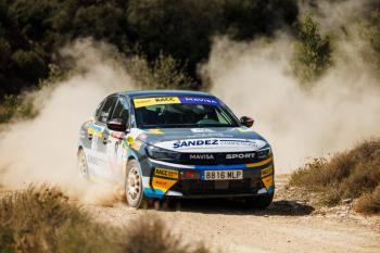 Kilian Santana firma en Cervera su primer triunfo en el Volant RACC Trofeu Mavisa